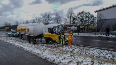 Leonberg: Gasaustritt auf Firmengelaende