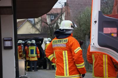 Uhingen: Pkw in der Garage in Brand geraten