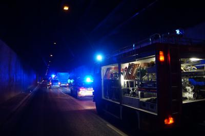 Wiesensteig A8: Unter Alkohol Unfall verursacht - Ueber 13 Km Stau auf der A8