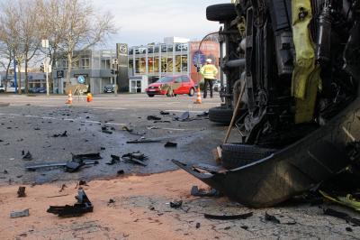 Pforzheim: schwerer Verkehrsunfall in Pforzheim mit zwei Fahrzeuge - mehrere Verletzte