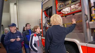 Sindelfingen: Eine Gruppe der Lebenshilfe erkundet die Feuerwache Sindelfingen