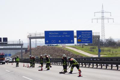 Wendlingen: Unfall mit 68.000 Euro Sachschaden und fuenf Verletzten