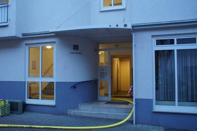 Bruchsal: Wohnungsbrand im Mehrfamilienhaus - eine Person verstorben