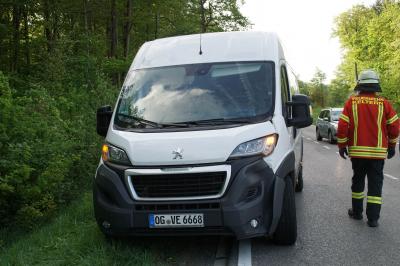 Dietlingen: Verkehrsunfall an der Kreuzung auf der Regelbaumstr. mit 3 beteiligte Fahrzeuge