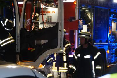 Pforzheim: Geruempel verursacht ein Feuer auf dem Balkon - Grossaufgebot an Feuerwehr