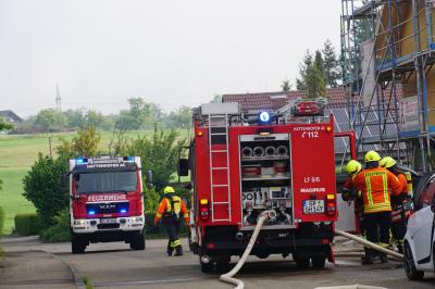 Hattenhofen: Brennendes Fett mit Wasser geloescht