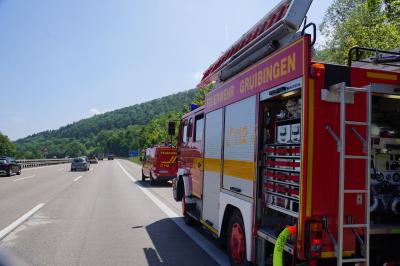 Gruibingen: PKW geht in Flammen auf - A8 voll gesperrt