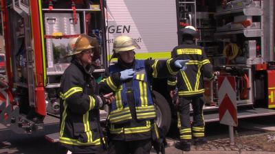 Goeppingen: Schwerer Verkehrsunfall - PKW liegt auf Seite