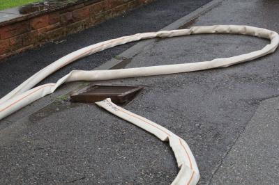 Neuhausen: schweren Unwetter in Hamberg - mehrere Keller voll Wasser