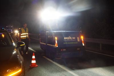 Neuenbuerg: schwerer Verkehrsunfall mit ueberschlagenem Pkw - mehrere Verletzte