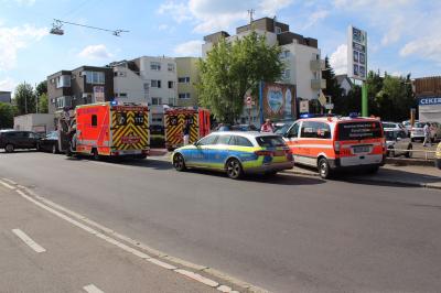 Leinfelden - Echterdingen: Vorfahrtsunfall sorgt fuer 4 verletzte