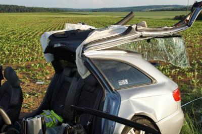 Malsheim: toedl. Verkehrsunfall auf der K1014 nach Ausweichmanoever - mehrere Schwer Verletzte