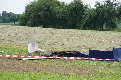 Reichenbach: Flugzeugabsturz - eine Person toedl Verletzt