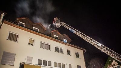 Renningen: Blitzeinschlag setzt Dachstuhl in Brand