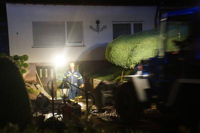 Muehlacker: schweres Unwetter haelt die Feuerwehr und das THW Muehlacker in Aktion