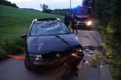 Eislingen: Kumpel faehrt Auto zu Schrott - Fahrer laesst Schluessel im Auto, Kumpel dreht folgenschwere Runde