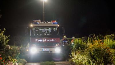 Boeblingen: Feuerwehr muss einem brennenden Gartenhaus ausruecken