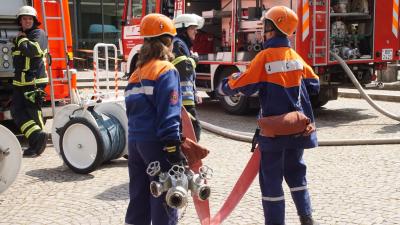 Sindelfingen: Die Jugendfeuerwehr zeigt ihr Koennen in einer grossen Uebung 