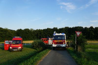 Goeppingen: Traktor brennt auf Feld