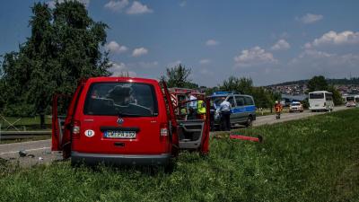 Simmozheim: Frontalchrash mit mehreren teilweise schwer verletzten Personen