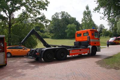 Stuttgart Hofen: Max Eyth See umgekippt - Feuerwehr hilft mit Sauerstoff