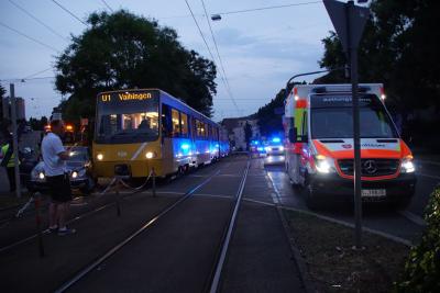 Stuttgart Sued: Erneut PKW mit Stadtbahn kollidiert
