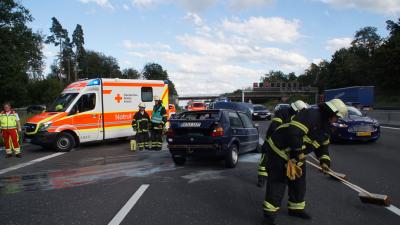 Sindelfingen/Stuttgart: PKW fing nach Unfall mit LKW an zu brennen - PKW Fahrerin schwer verletzt