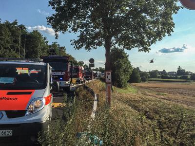 Neckartenzlingen/ B312: Schwerer Verkehrsunfall aufgrund verbotswidrigem Wendevorgang
