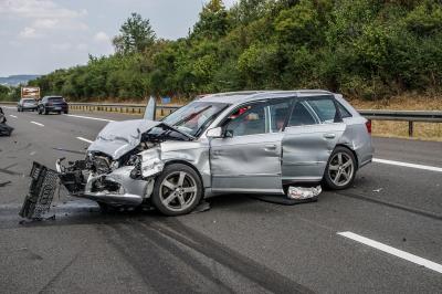 Herrenberg:Schwerer Auffahrunfall mit mehreren Verletzten. 