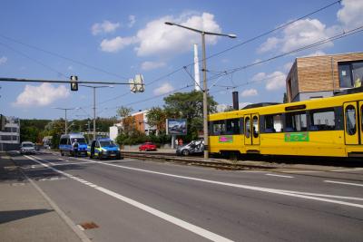 Bad Cannstatt: Erneut PKW mit Stadtbahn kollidiert