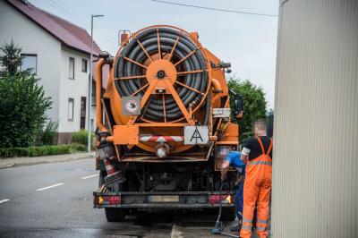 Neuffen: Reinigung des Oelabscheiders der WEG sorgt fuer Feuerwehreinsatz
