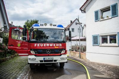 Aichtal-Neuenhaus: Kuechenbrand fordert eine verletzte Person