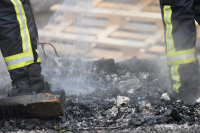 Heubach: Brand an der Grillstelle ruft Feuerwehr auf den Plan