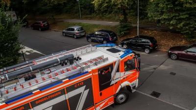 Sindelfingen: Vergessenes Essen loesst groesseren Feuerwehreinsatz in Hochhaus aus