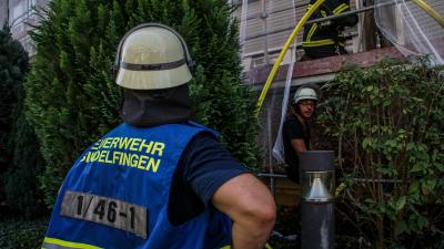 Sindelfigen: Dehnfugenbrand in Mehrfamilienhaus