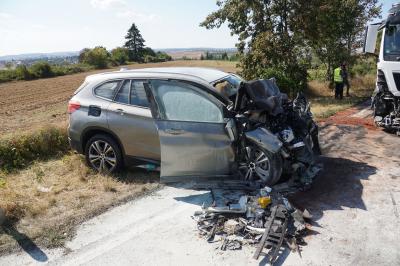 Korntal: 87-jaehriger Autofahrer bei Frontalzusammenstoss getoetet