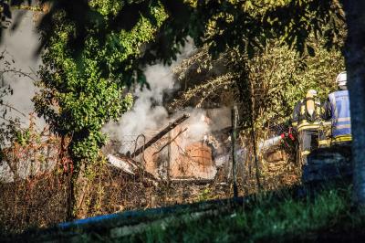Plochingen: Gartenhaus in Vollbrand