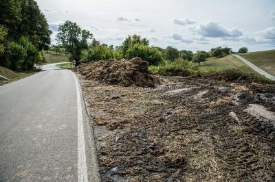 Kirchberg an der Murr: Strohballenlager wurde Raub der Flammen - Moeglicher Zusammenhang mit dem Grossbrand