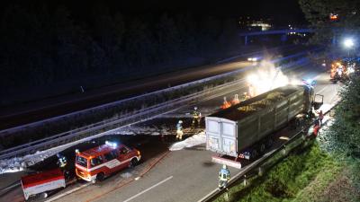 Stuttgart: LKW-Fahrerkabine brennt aus