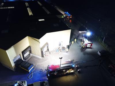 Esslingen-Sirnau: Gemeinschaftuebung bei Kiesel Bauchemie