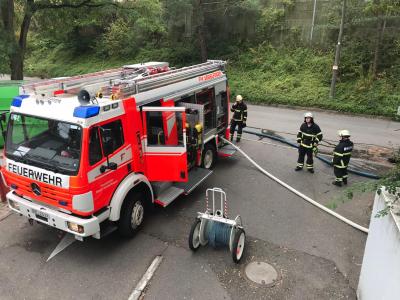 Sindelfingen: Essen auf Herd im Hochhaus - Einsatz der Feuerwehr Sindelfingen r