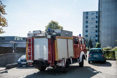 Baltmannsweiler-Hohengehren: Anwohner rufen wegen Hund im Auto die Feuerwehr