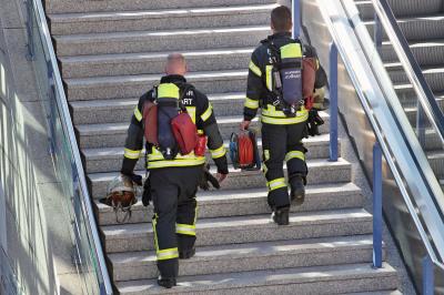 Stuttgart-Feuerbach: Rauchentwicklung in Traforaum ruft die Feuerwehr auf den Plan