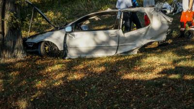 Weil der Stadt-Schafhausen: PKW in zwei Teile gerissen - Fahrer verstirbt an der Unfallstelle