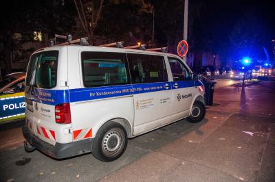 Esslingen-Pliensauvorstadt: Brennender Stromverteiler in Wohnung loest Feuerwehreinsatz aus