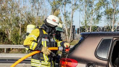 Boeblingen/Sindelfingen: PKW brennt nach Unfall voellig aus