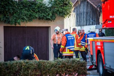 Ebersbach-Buechenbronn: Aus Dachstuhlbrand wird Essen auf dem Herd