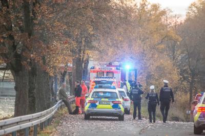 Deizisau: Angler faellt in den Neckar und stirbt