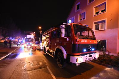 Heubach: Wohnungsbrand endet glimpflich - Bewohner muessen nach Loeschversuchen aus Haus fluechten