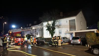 Boeblingen :Kellerrbrand mit explodierter Gasflasche - Brandstifter verletzt 